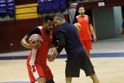 Panamá iniciará con 14 jugadores sus trabajos para el clasificatorio al Mundial Panamá iniciará con 14 jugadores sus trabajos para el clasificatorio al Mundial