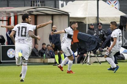 Recta final de un Clausura paraguayo que Olimpia tiene en sus manos Recta final de un Clausura paraguayo que Olimpia tiene en sus manos