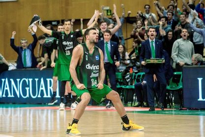 83-79. Laprovittola y Dawson impulsan a la Penya a su quinta victoria 83-79. Laprovittola y Dawson impulsan a la Penya a su quinta victoria