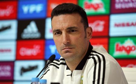 Argentina comienza a entrenarse con las bajas de Otamendi, Salvio y Zaracho Argentina comienza a entrenarse con las bajas de Otamendi, Salvio y Zaracho