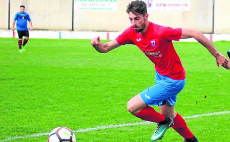 El rojiazul Álvaro Lora. El rojiazul Álvaro Lora.