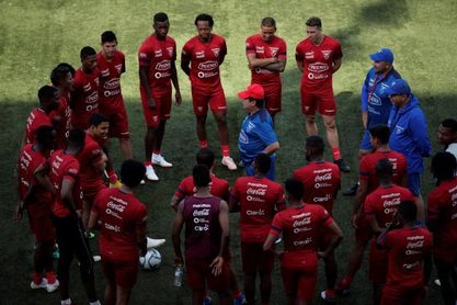 Ecuador cierra los amistosos de 2018 con saldo positivo al mando de Hernán Gómez Ecuador cierra los amistosos de 2018 con saldo positivo al mando de Hernán Gómez