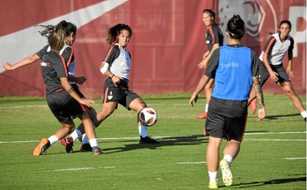 Entrenamiento del Sevilla FC Femenino. Entrenamiento del Sevilla FC Femenino.