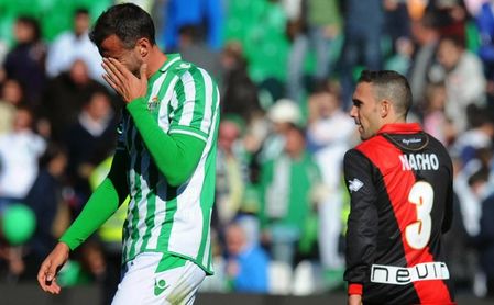 El Rayo ha puntuado en 8 de sus 11 visitas al campo del Betis en Primera. El Rayo ha puntuado en 8 de sus 11 visitas al campo del Betis en Primera.
