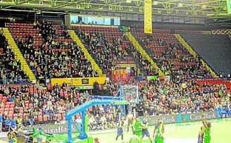 El Real Betis alza la mano para la Copa Princesa