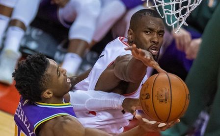 Rubio gana el duelo a Calderón e Ibaka fue decisivo ante los Bucks Rubio gana el duelo a Calderón e Ibaka fue decisivo ante los Bucks