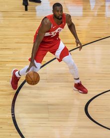 Ibaka destaca en triunfo de Raptors; Willy no evita derrota de Hornets Ibaka destaca en triunfo de Raptors; Willy no evita derrota de Hornets