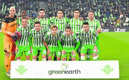 La plantilla del Betis bendice el cambio de sistema La plantilla del Betis bendice el cambio de sistema
