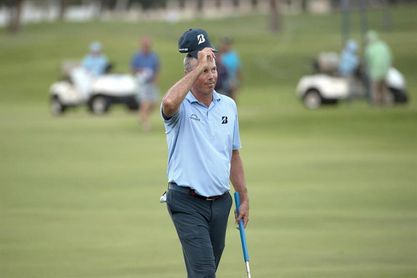 El estadounidense Matt Kuchar suma su noveno trofeo PGA, en Hawai El estadounidense Matt Kuchar suma su noveno trofeo PGA, en Hawai