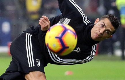 Juventus y Milan dirimen la Supercopa con CR7 e Higuaín como protagonistas Juventus y Milan dirimen la Supercopa con CR7 e Higuaín como protagonistas