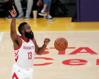 138-134. Harden lidera la victoria de los Rockets ante los Lakers 138-134. Harden lidera la victoria de los Rockets ante los Lakers