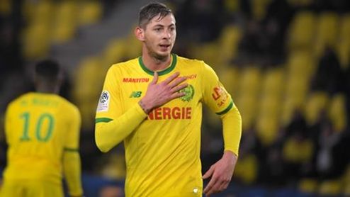 Desaparece el avión en el que viajaba Emiliano Sala Desaparece el avión en el que viajaba Emiliano Sala
