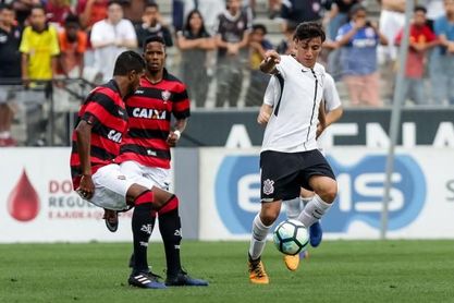 El Sevilla pregunta por Gustavo en la negociación por Arana El Sevilla pregunta por Gustavo en la negociación por Arana