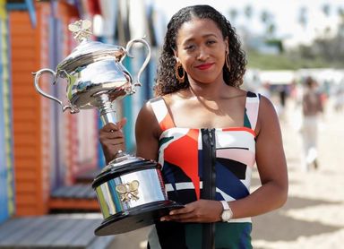 Naomi Osaka prescinde de su entrenador, Sascha Bajin Naomi Osaka prescinde de su entrenador, Sascha Bajin