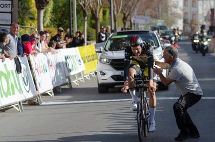 Tim Wellens da un recital en la crono y da un paso más para ganar carrera Tim Wellens da un recital en la crono y da un paso más para ganar carrera