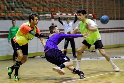 Ramiro, el joven que sin mano izquierda juega al balonmano Ramiro, el joven que sin mano izquierda juega al balonmano