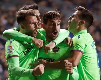 1-1. Borja Mayoral rescata un punto para el Levante 1-1. Borja Mayoral rescata un punto para el Levante