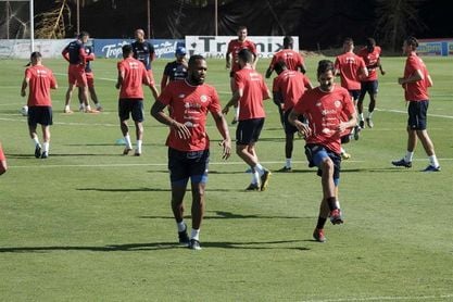 Costa Rica entrena con el equipo completo con miras al amistoso con Guatemala Costa Rica entrena con el equipo completo con miras al amistoso con Guatemala