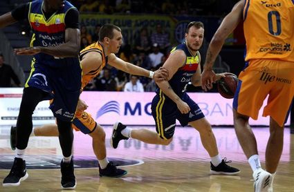 99-85. El BC MoraBanc apabulla al Herbalife Gran Canaria 99-85. El BC MoraBanc apabulla al Herbalife Gran Canaria