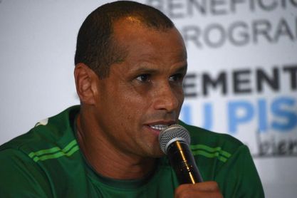 Rivaldo: "Estar a la sombra de Messi es difícil" Rivaldo: "Estar a la sombra de Messi es difícil"