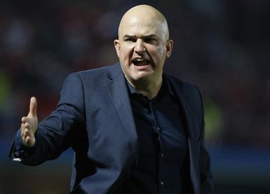 Olimpia y Cerro Porteño buscan un triunfo para llegar con opciones al clásico Olimpia y Cerro Porteño buscan un triunfo para llegar con opciones al clásico