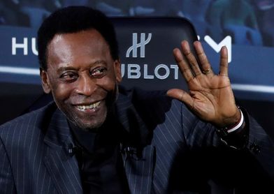 Pelé recibe el alta médica y retorna a casa tras ser operado de un cálculo renal Pelé recibe el alta médica y retorna a casa tras ser operado de un cálculo renal