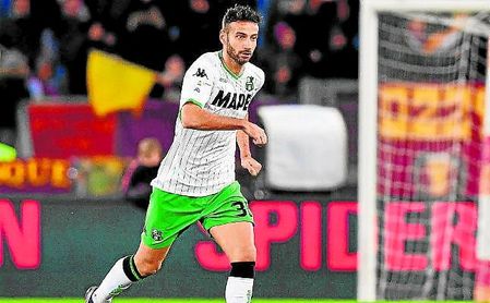 Gian Marco Ferrari, central seguido por el Sevilla FC. Gian Marco Ferrari, central seguido por el Sevilla FC.