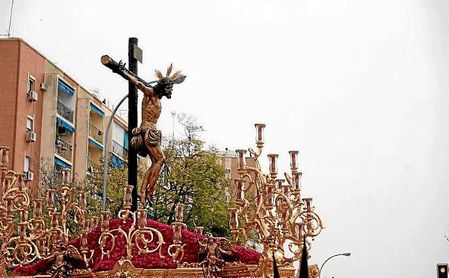 El Santísimo Cristo de la Sed por las calles de Nervión. El Santísimo Cristo de la Sed por las calles de Nervión.