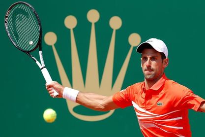 Djokovic progresa hacia los cuartos Djokovic progresa hacia los cuartos