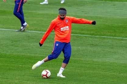 Diego Costa retoma los entrenamientos un día después Diego Costa retoma los entrenamientos un día después