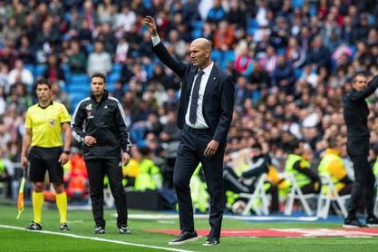 Zidane: "Benzema es el mejor delantero del momento" Zidane: "Benzema es el mejor delantero del momento"