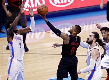 98-111. Lillard gana el duelo a Westbrook y los Trail Blazers se acercan a la semifinal 98-111. Lillard gana el duelo a Westbrook y los Trail Blazers se acercan a la semifinal