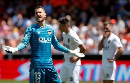 El Madrid sigue languideciendo; los tres aspirantes a la Champions se atascan El Madrid sigue languideciendo; los tres aspirantes a la Champions se atascan