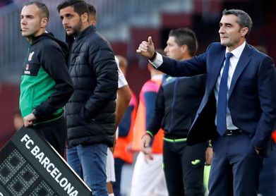 Valverde asegura que no pensó en dimitir tras la eliminación europea Valverde asegura que no pensó en dimitir tras la eliminación europea