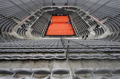 La intensa lluvia pone en duda el debut de Federer, Nadal y Djokovic en Roma La intensa lluvia pone en duda el debut de Federer, Nadal y Djokovic en Roma