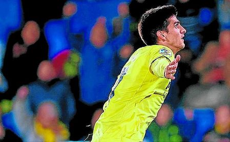 Gerard Moreno celebra un gol con la camiseta del Villarreal, que lo recompró al Espanyol el verano pasado. Gerard Moreno celebra un gol con la camiseta del Villarreal, que lo recompró al Espanyol el verano pasado.