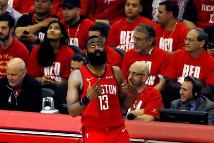 Harden, Antetokounmpo y George lideran la votación para el Primer Equipo de la NBA Harden, Antetokounmpo y George lideran la votación para el Primer Equipo de la NBA