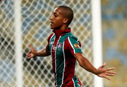 4-1. Triplete de Joao Pedro humilla al Atlético Nacional y encarrila al Flu 4-1. Triplete de Joao Pedro humilla al Atlético Nacional y encarrila al Flu