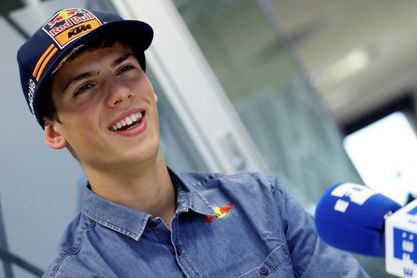 Prado deja escapar una manga, pero aumenta su ventaja en el GP de Francia Prado deja escapar una manga, pero aumenta su ventaja en el GP de Francia