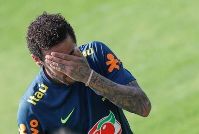 Neymar, acusado de haber violado a una mujer en París Neymar, acusado de haber violado a una mujer en París
