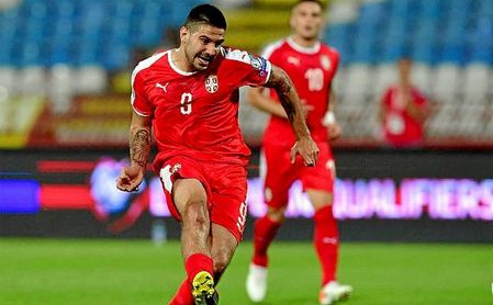 El Betis negocia el fichaje de Mitrovic El Betis negocia el fichaje de Mitrovic