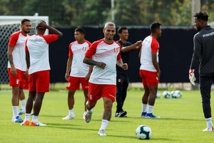 Venezuela y Perú protagonizan un choque de emociones opuestas Venezuela y Perú protagonizan un choque de emociones opuestas