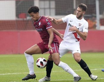 El Recreativo Granada se fija en Checa El Recreativo Granada se fija en Checa