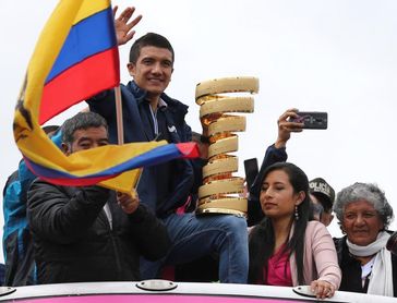 Piden declarar el 2 de junio como el día del ciclismo en Ecuador por Carapaz Piden declarar el 2 de junio como el día del ciclismo en Ecuador por Carapaz