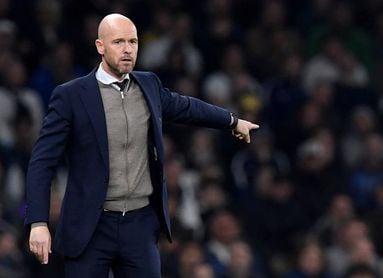 El Ajax extiende el contrato del entrenador Erik ten Hag hasta 2022 El Ajax extiende el contrato del entrenador Erik ten Hag hasta 2022