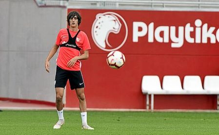 Bryan Gil tiene un sitio asegurado en el Sevilla 19/20. Bryan Gil tiene un sitio asegurado en el Sevilla 19/20.
