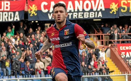 Tonny Sanabria, con el Genoa. Tonny Sanabria, con el Genoa.
