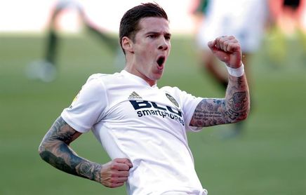 Santi Mina se encuentra en Vigo para cerrar su fichaje por el Celta Santi Mina se encuentra en Vigo para cerrar su fichaje por el Celta