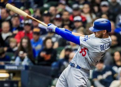 16-2. Bellinger desborda poder con dos jonrones en la paliza de los Dodgers a los Filis 16-2. Bellinger desborda poder con dos jonrones en la paliza de los Dodgers a los Filis
