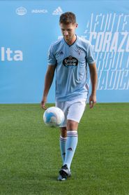 El central Jorge Sáenz, quinto fichaje del Celta El central Jorge Sáenz, quinto fichaje del Celta